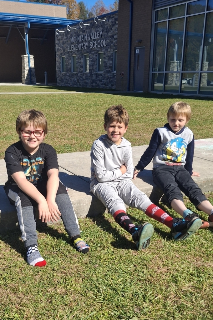 Third graders were sporting some super silly socks during Red Ribbon Week!