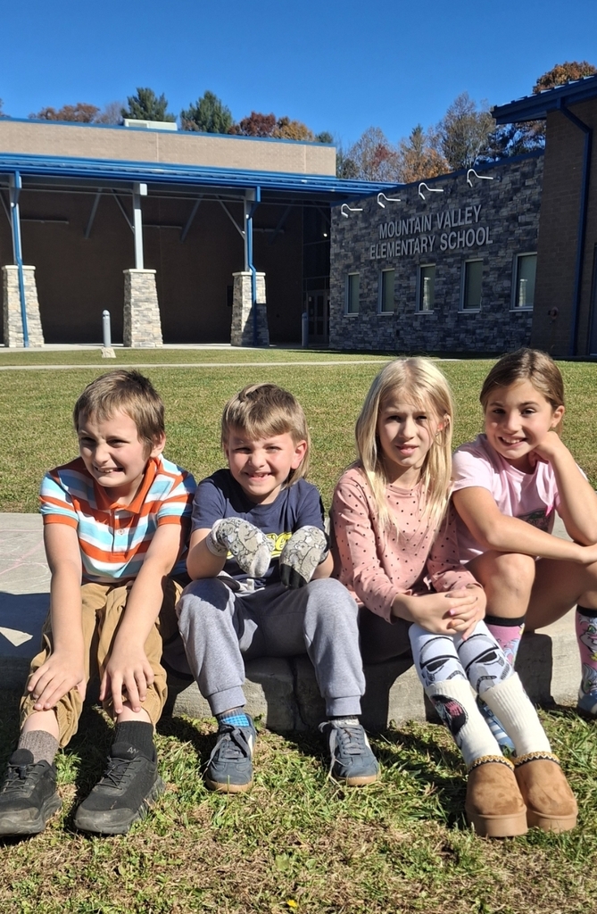 Third graders were sporting some super silly socks during Red Ribbon Week!