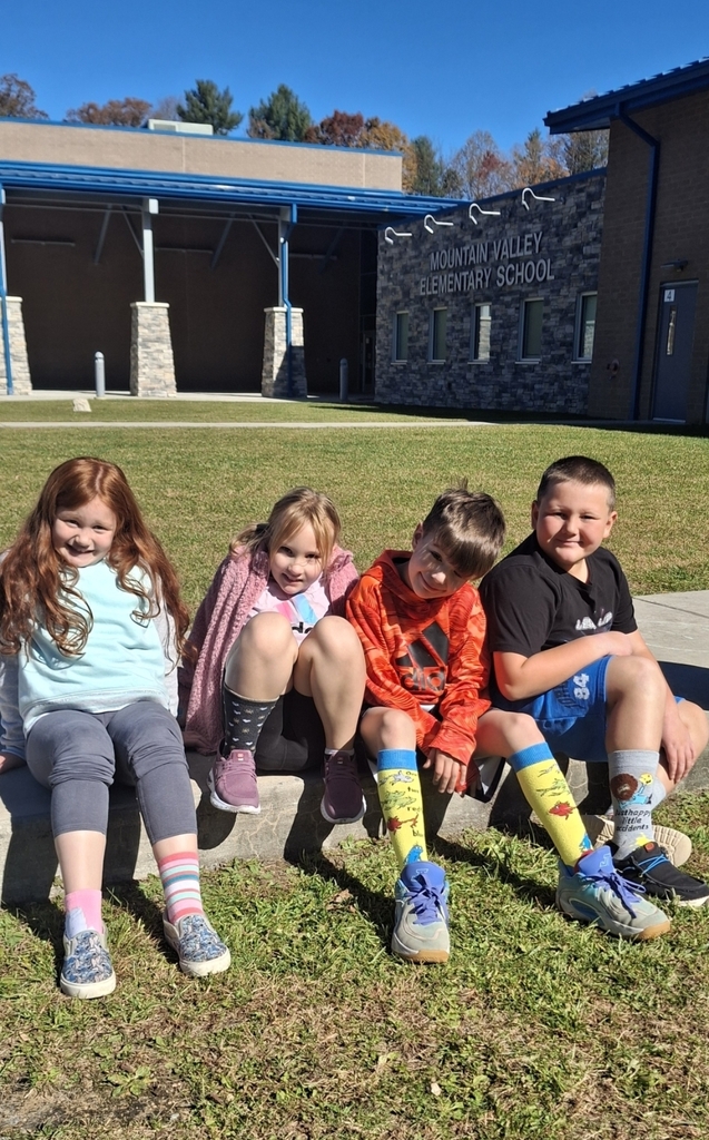 Third graders were sporting some super silly socks during Red Ribbon Week!