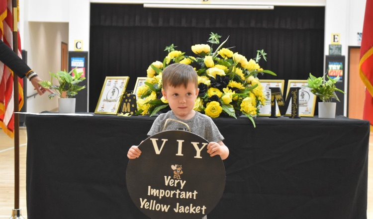 v