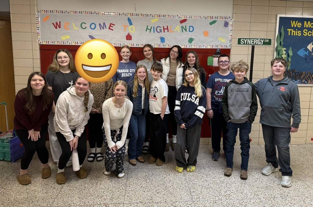 MJHS reads to HES for Drop Everything and Read Day