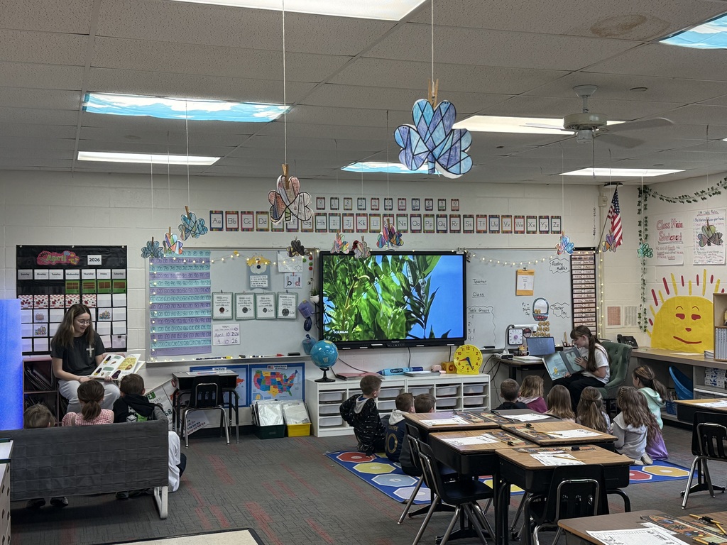 MJHS reads to HES for Drop Everything and Read Day