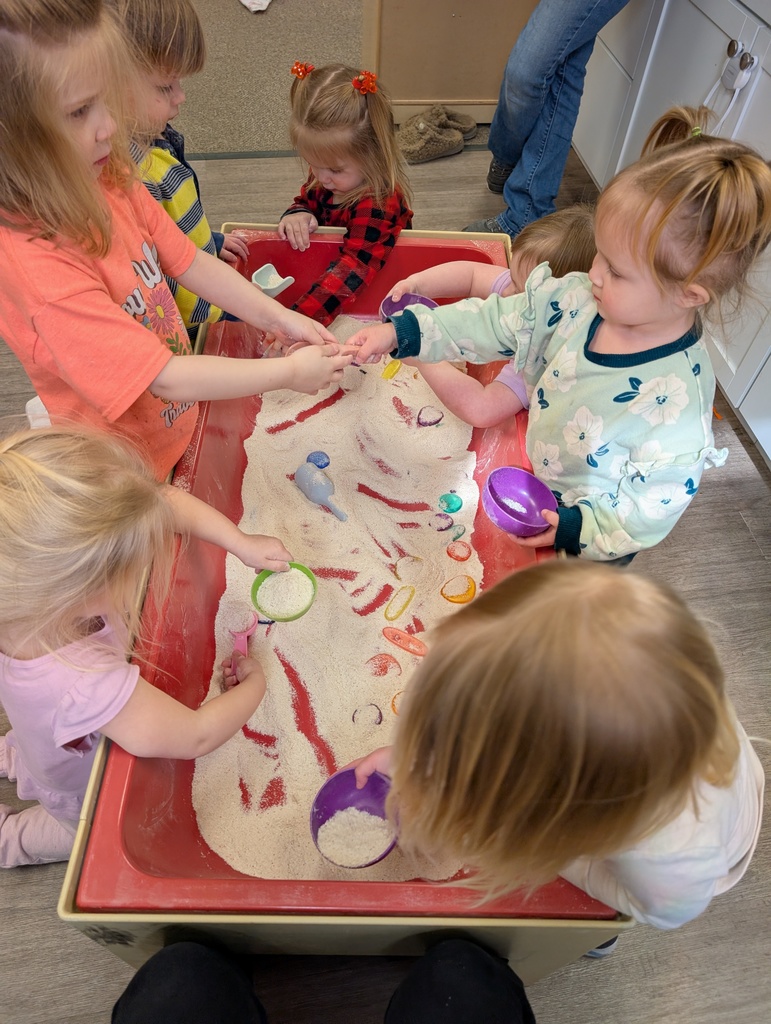 tots in sensory bin