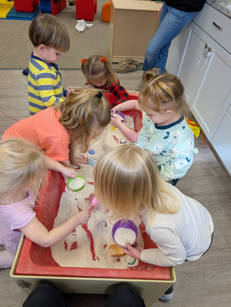 tots in sensory bin