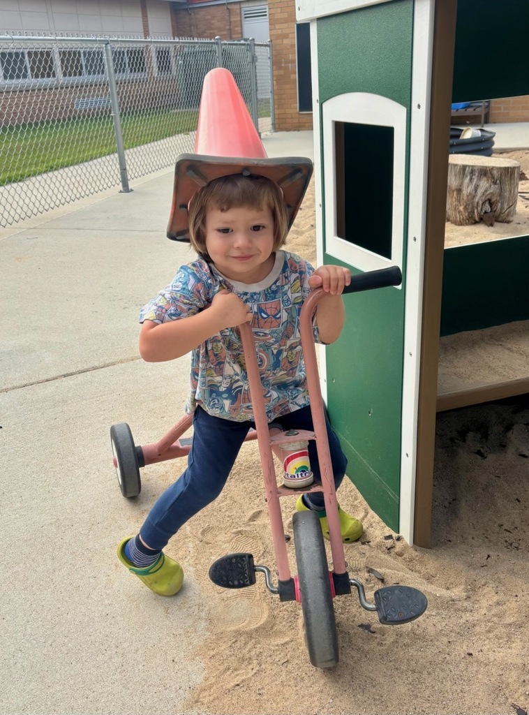 tot on bike