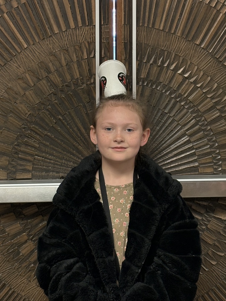 Second grade student