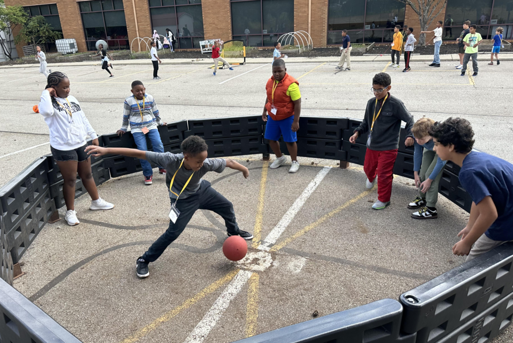 Gaga ball