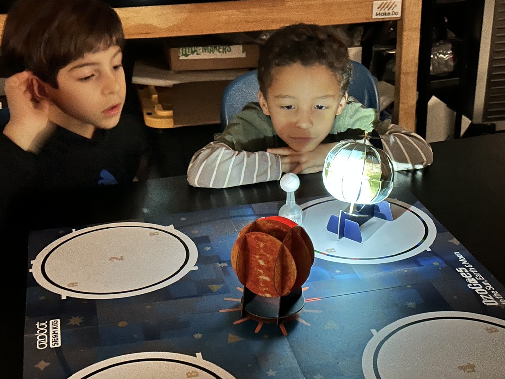 Observing moon phases