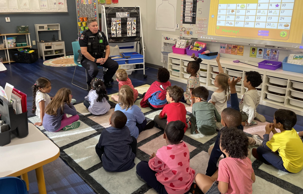 Kindergarten learns about good citizenship