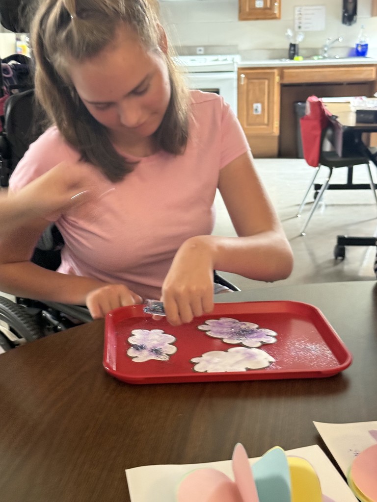 Mrs. Durbin’s class enjoyed learning about a hot air balloon festival last week. They did a science experiment with a plastic grocery bag and a hairdryer to learn how a hot air balloon flies, and they did a hot air balloon craft to help decorate their classroom. They ended the week baking a cake to celebrate two birthdays!