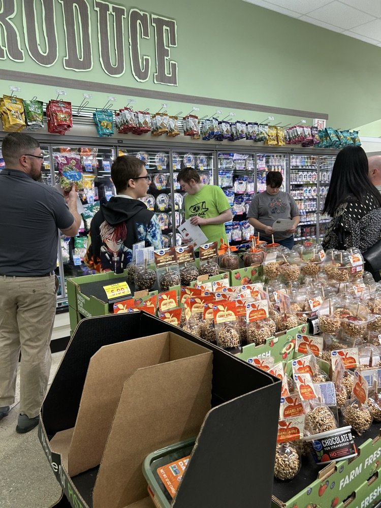 Mr. Hahn’s class went to Kroger for our shopping Trip. The students then cooked an “Italian Feast” for lunch! Great work!!! 