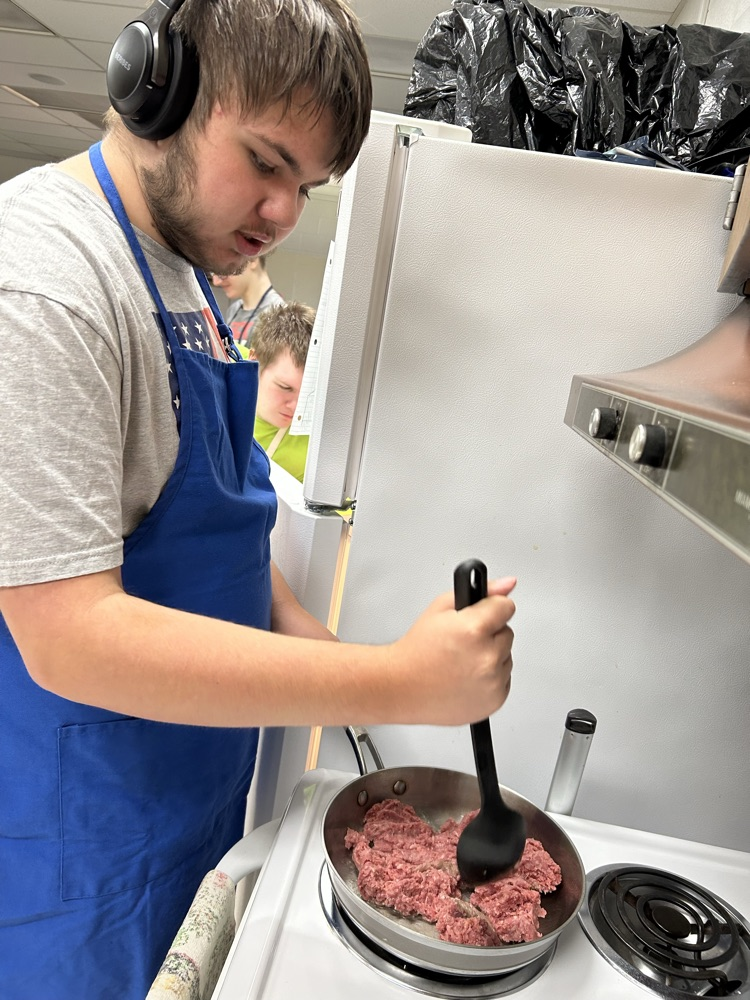 Mr. Hahn’s class went to Kroger for our shopping Trip. The students then cooked an “Italian Feast” for lunch! Great work!!! 
