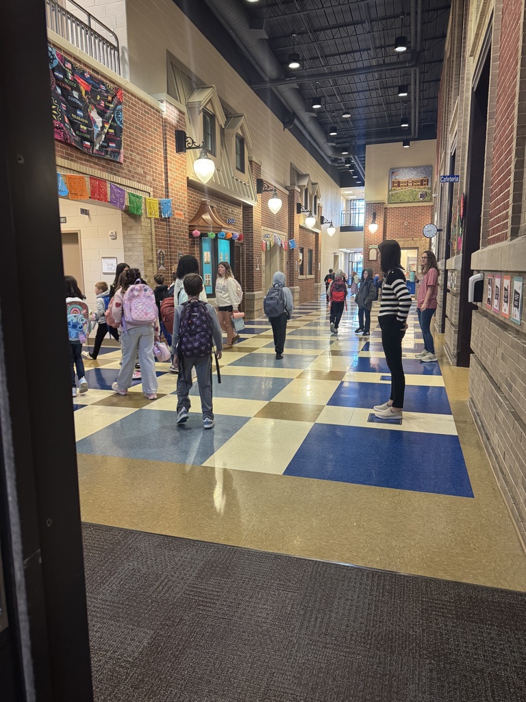 Kinder Hallway Arrival 10.21.25