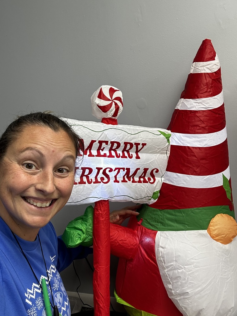 Casey Hess @ Christmas Shop