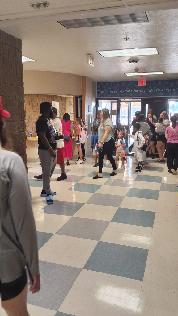 Families coming to drop off students