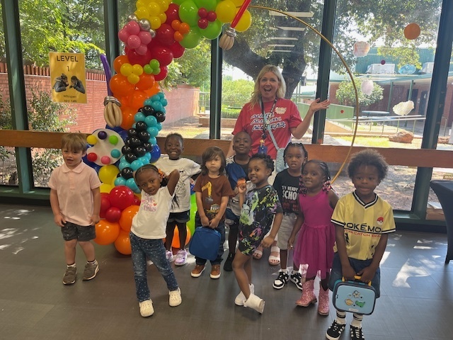 PreK Balloon Arch