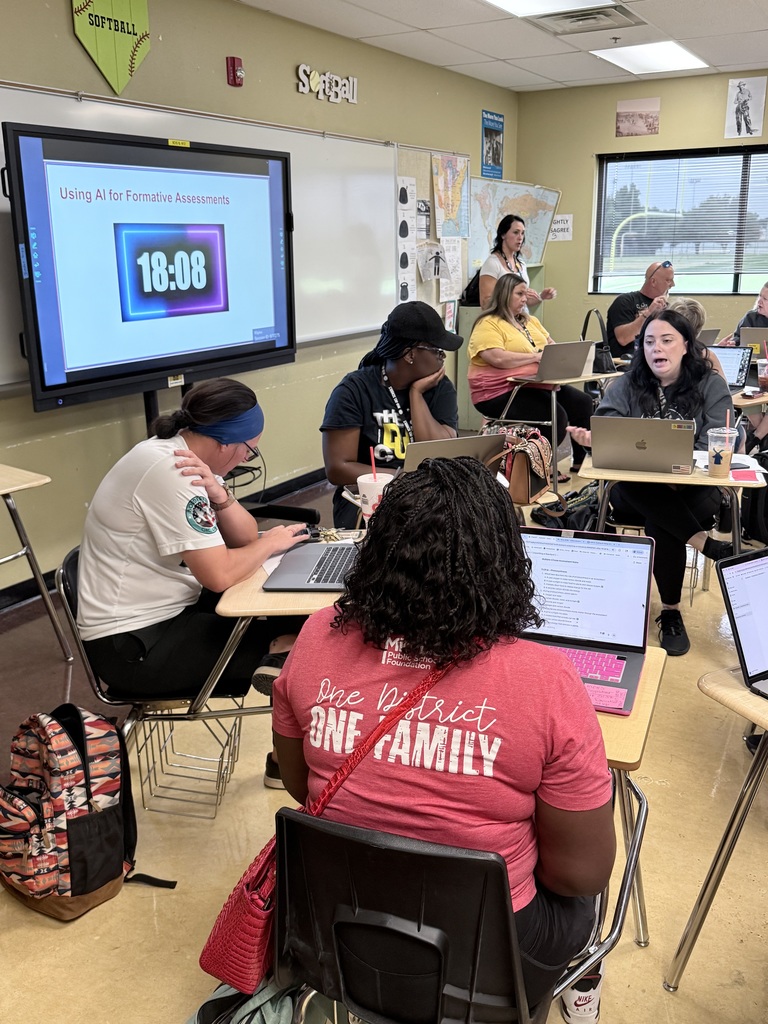 Our instructional facilitators from the Teaching and Learning Team and Department of Technology engaged our educators in professional learning sessions across multiple content areas.