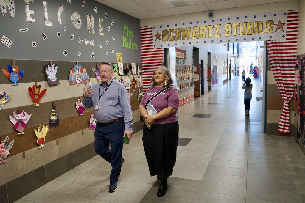 We were honored to welcome Oklahoma State Department of Education Member Becky Carson to Schwartz Elementary today!