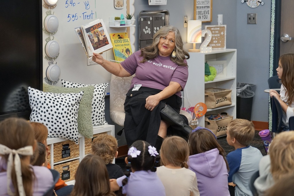 We were honored to welcome Oklahoma State Department of Education Member Becky Carson to Schwartz Elementary today!
