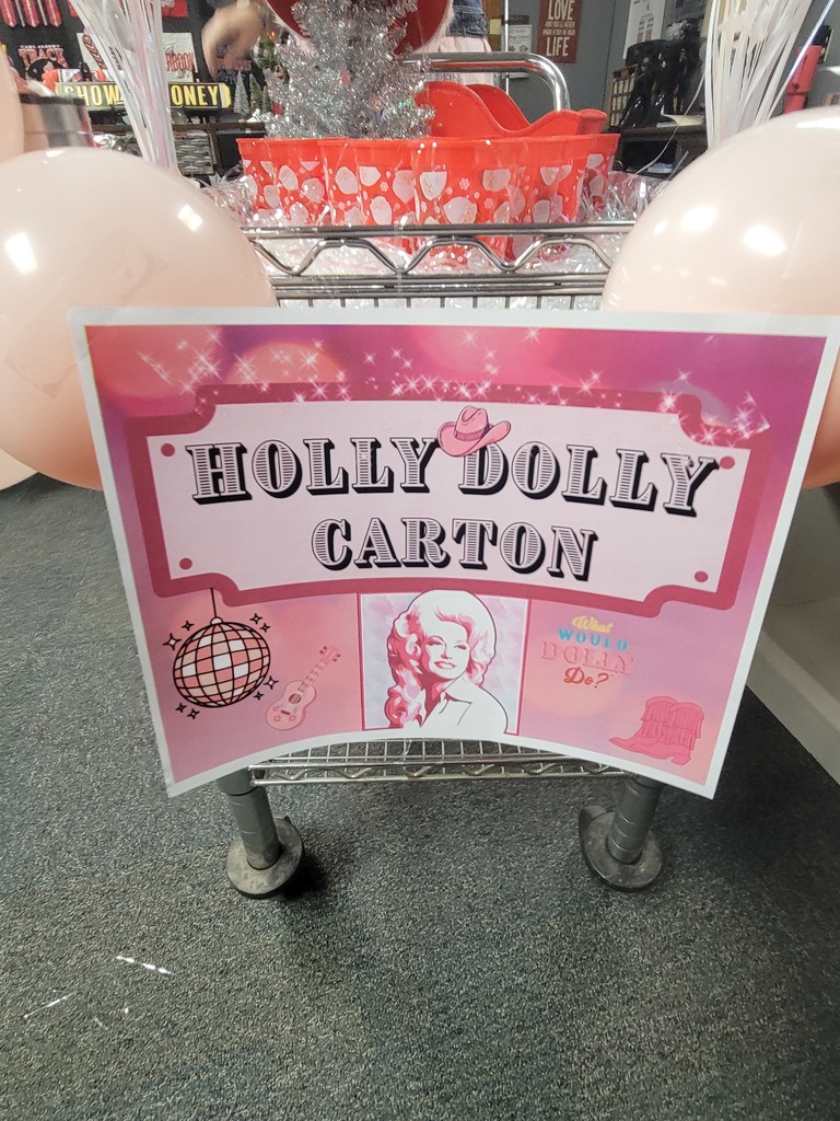 Holly Dolly Carton