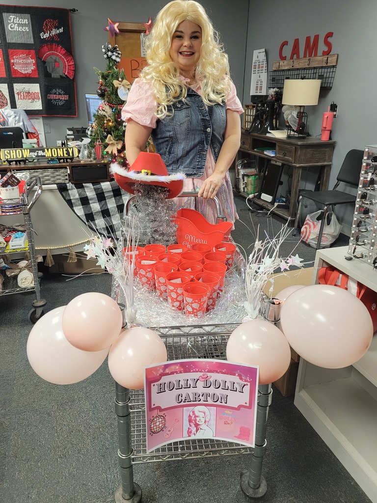 Holly Dolly Carton