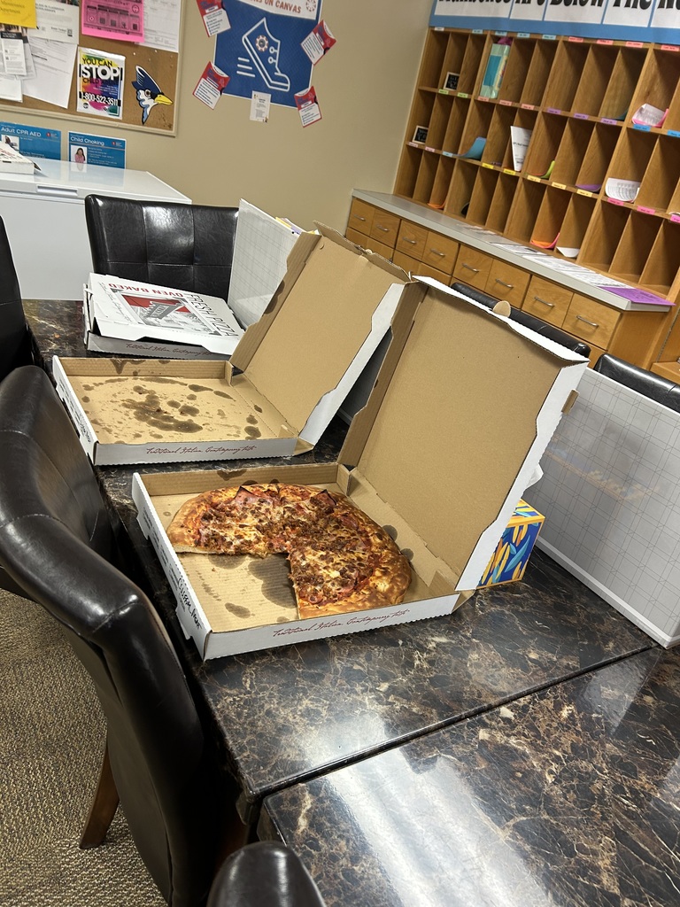 Image of pizzas from Joey's Pizzeria.