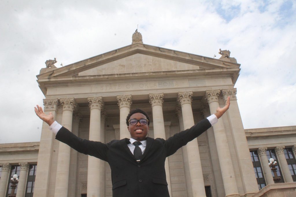 Congratulations to Jonathan Gorman from Del City High School! He has been named the Oklahoma Military Youth of the Year! 🇺🇸