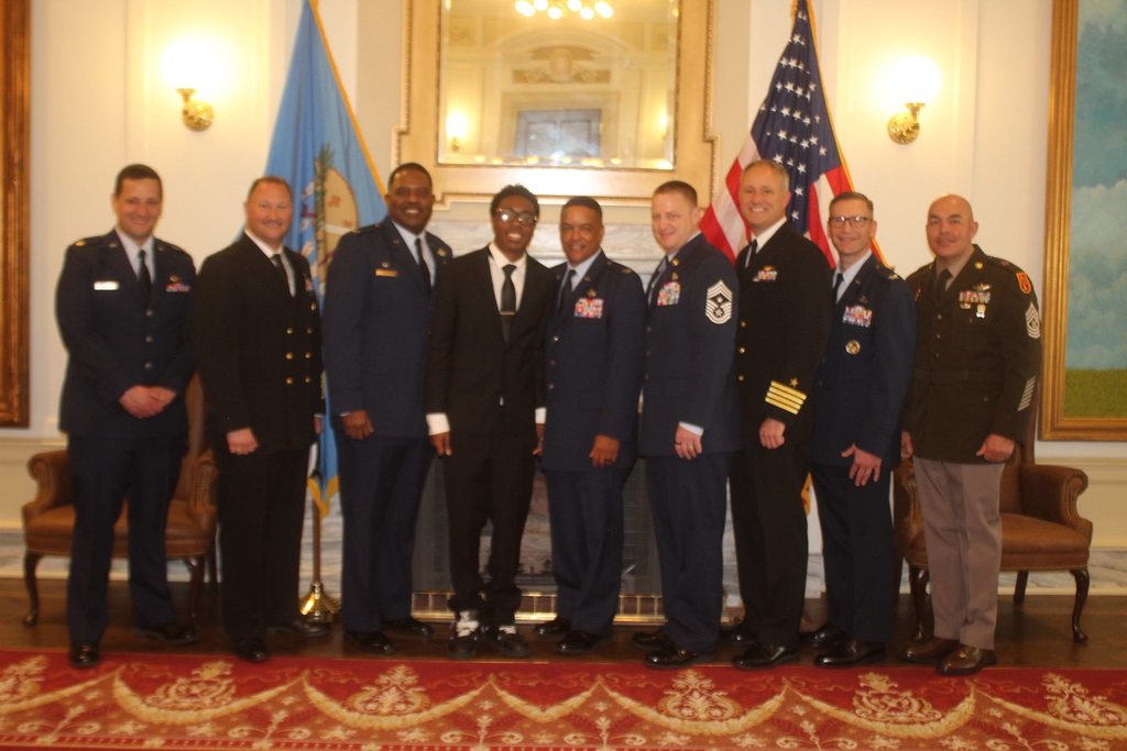 Congratulations to Jonathan Gorman from Del City High School! He has been named the Oklahoma Military Youth of the Year! 🇺🇸