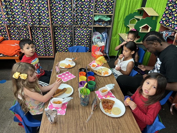 P is for Pizza Picnic! Mrs. Watson’s class is having an indoor picnic today to celebrate the letter “P”.