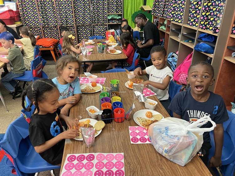 P is for Pizza Picnic! Mrs. Watson’s class is having an indoor picnic today to celebrate the letter “P”.