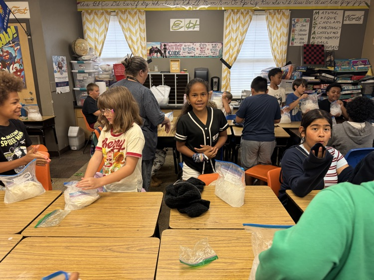 4th Grade students making homemade ice cream
