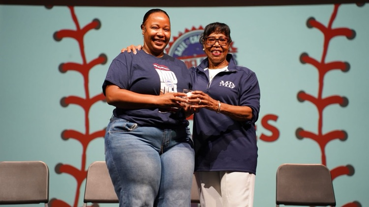 Desirae Meadows, Epperly Heights, rookie teacher of the year