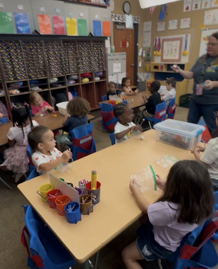 Magic Play-Doh Pre-K 