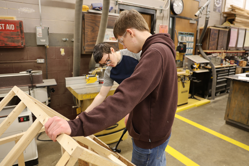 CTE students working