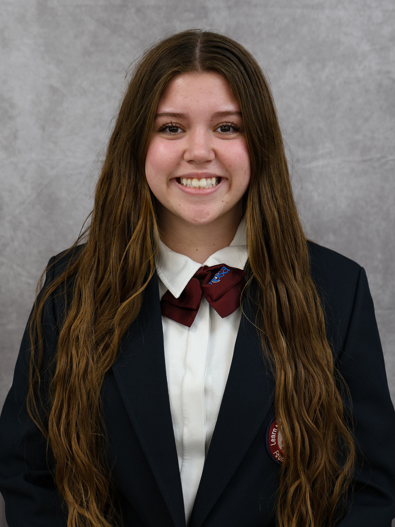 Chloe Bramos headshot