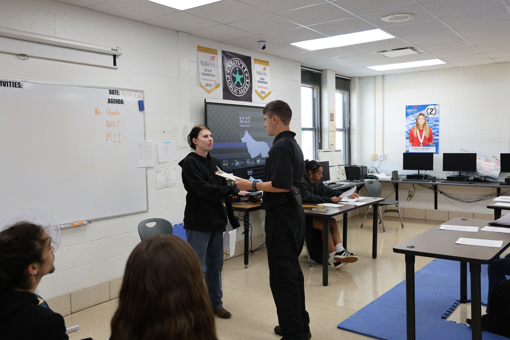 student mock trial image