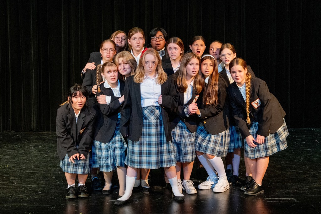 Front row: Rita Du (Entertainer), Ryann Dolan (Amanda Thripp), Wren Harris (Alice), Jillian Clark (Matilda), Georgia White (Lavender), Maëlys Beachy (Nigelina), and Lilly Redig.
