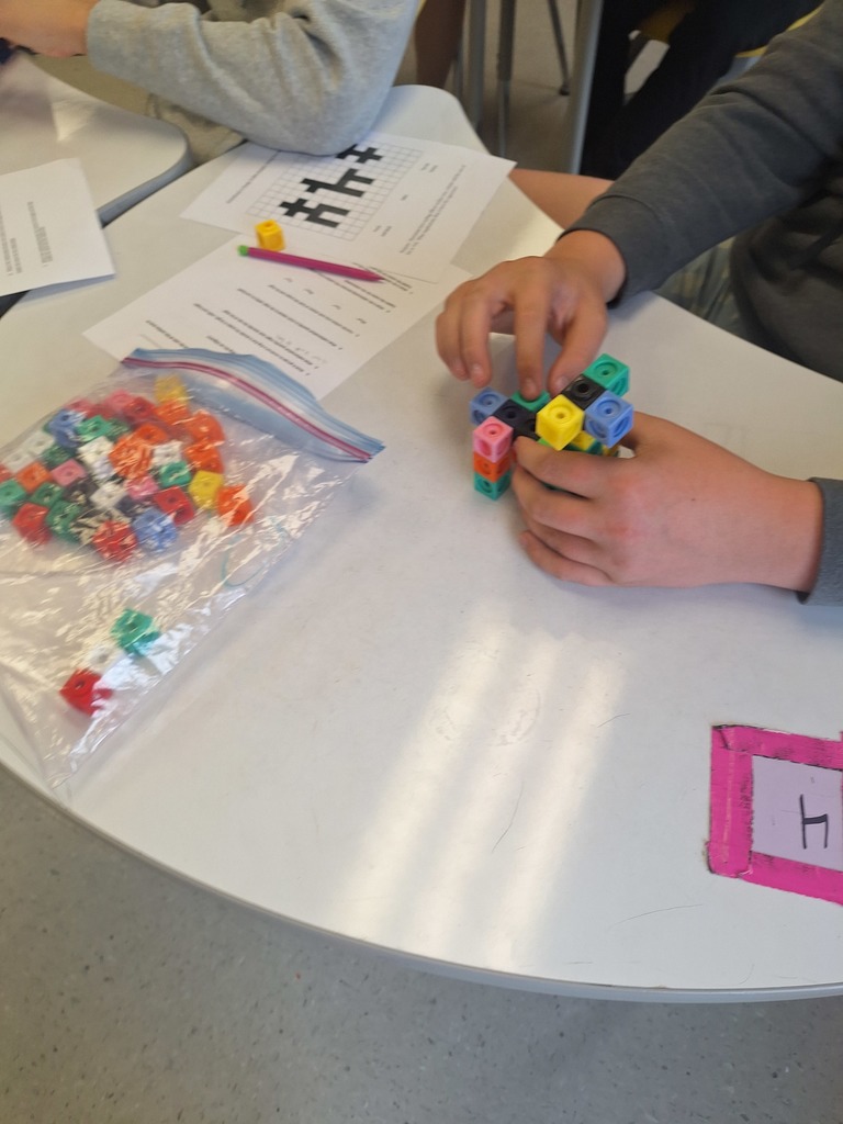 Students building geometry models