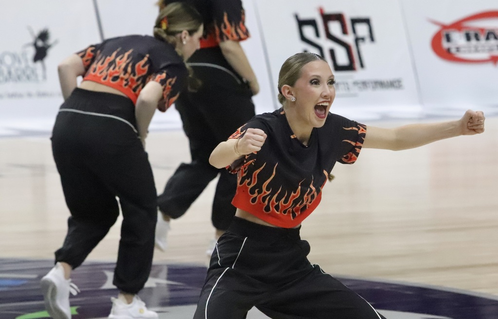 Mid-Prairie Dance Team