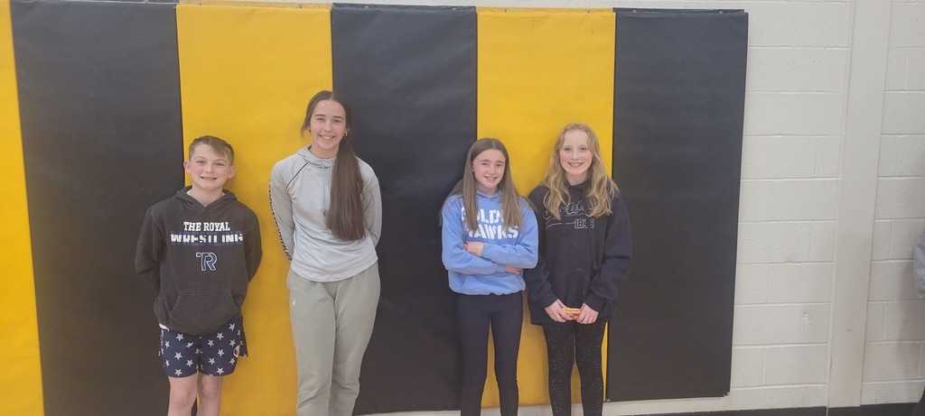 Quarter 3 10 Book Readers: (From Left to Right) Leyton Meyerholz (7th), Lana Schweitzer (7th), Avery Slay (6th), Gloria Clark (6th).