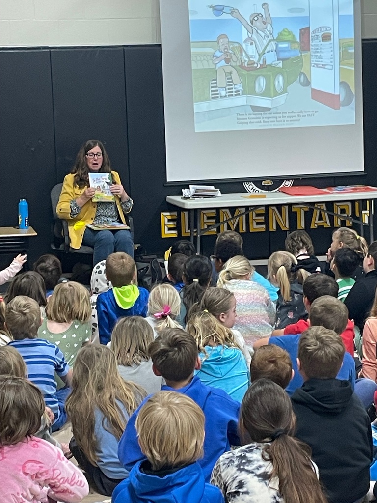 Kristi Bradbury reading to students
