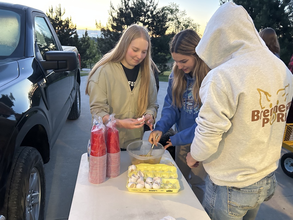 Students making eggs
