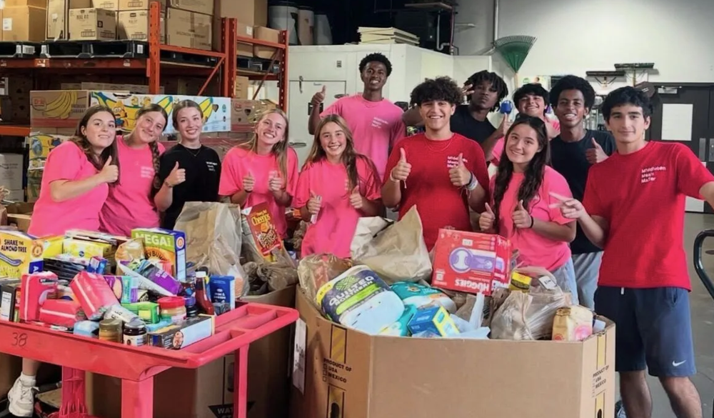 Middleton meals matter students at a food drive
