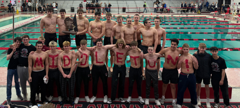 swim and dive team celebrates state championship