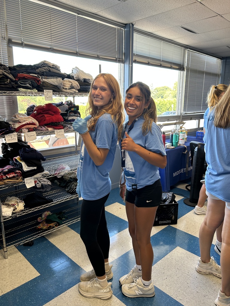 Salve Regina Day of Service Project at  MLK's Island Oasis Food Pantry at MHS