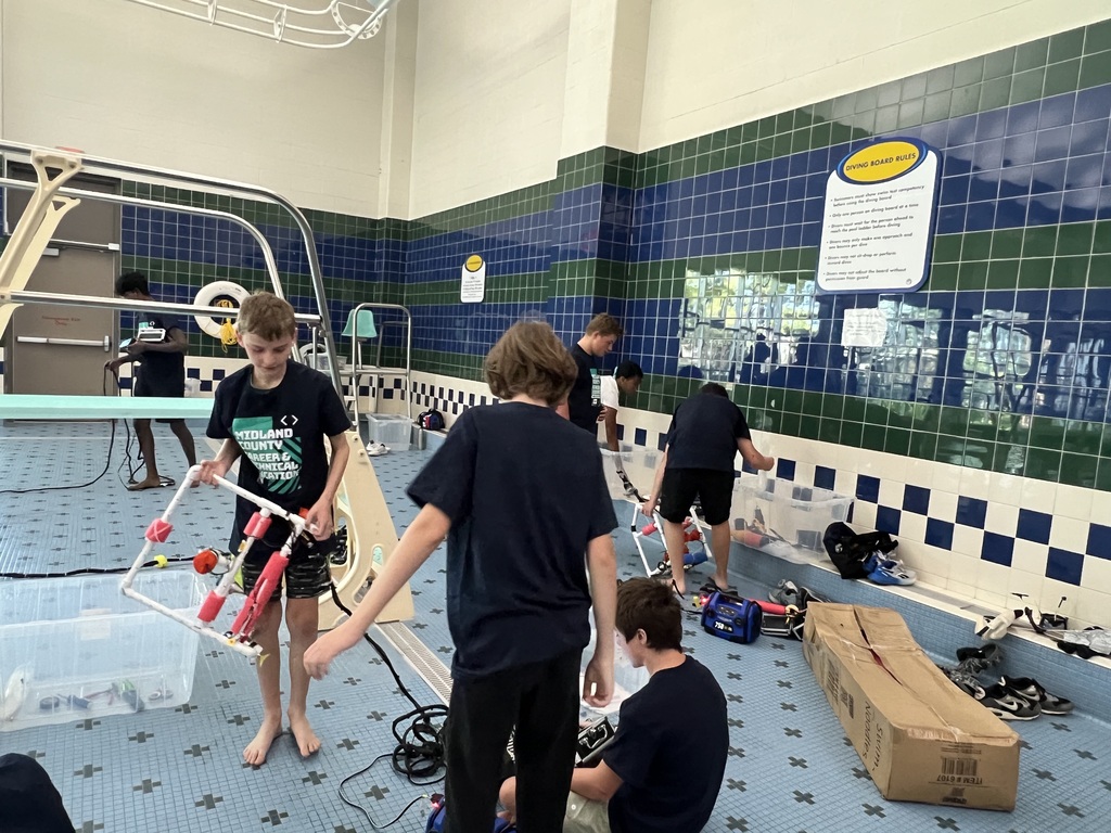 Underwater Robot Test at Delta College