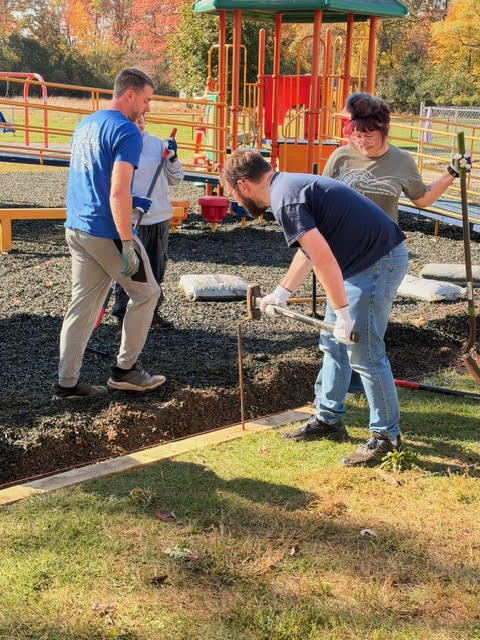 Corteva Volunteer event at Longview