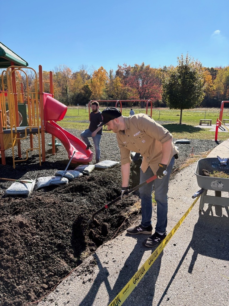 Corteva Volunteer event at Longview