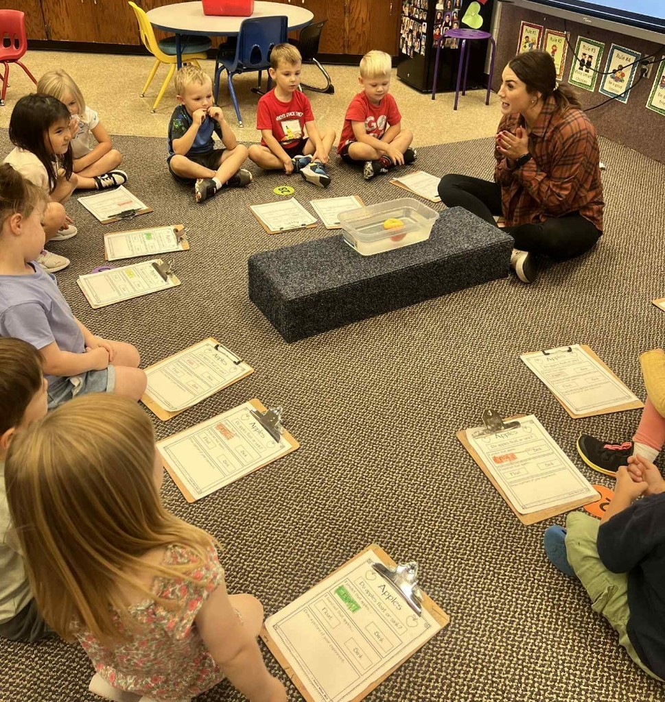 do apples sink or float?