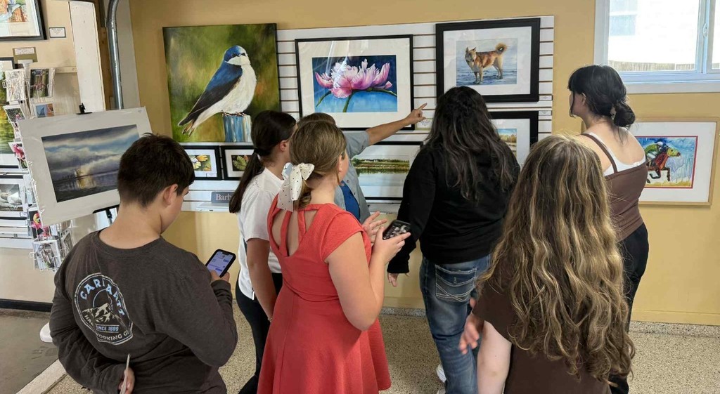 kids learning about painting.